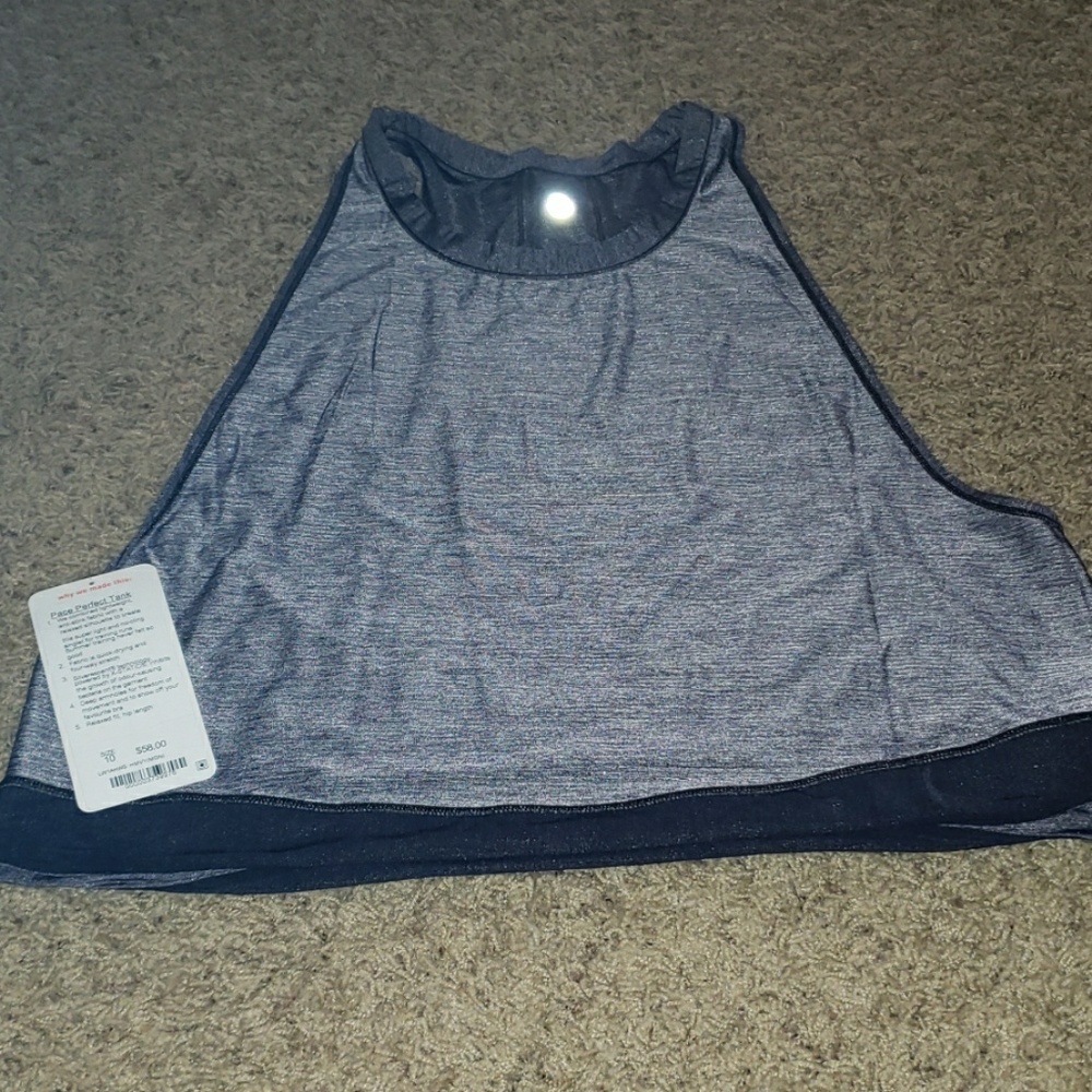 Lululemon top